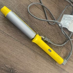 Drybar 3 day bender curling iron